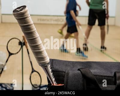 Squash-Training mit Nick Matthew und Sanne Veldkamp, mit dem interactiveSQUASH-Platz. Nick Matthews OBE gab einen Squash-Meisterkurs Stockfoto