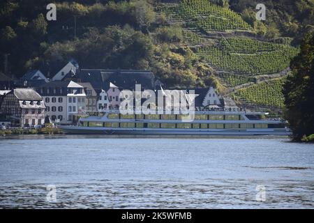 Passagierschiff auf der Mosel Stockfoto