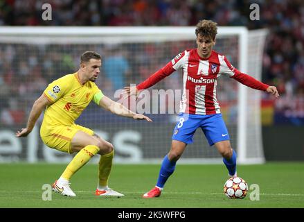 Aktenfoto vom 19-10-2021 von Antoine Griezmann (rechts). Atletico Madrid hat mit LaLiga Rivals Barcelona eine Vereinbarung über die dauerhafte Übertragung von Antoine Griezmann getroffen. Ausgabedatum: Montag, 10. Oktober 2022. Stockfoto