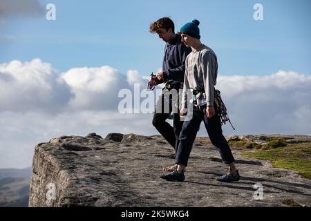 Klettern am Stanage Edge, Peak District, England. 8.. Oktober 2022. Stockfoto