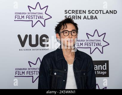 Schauspieler Justin H Min bei der Europa-Premiere von After Yang, Edinburgh International Film Festival 2022 Red Carpet Event Stockfoto