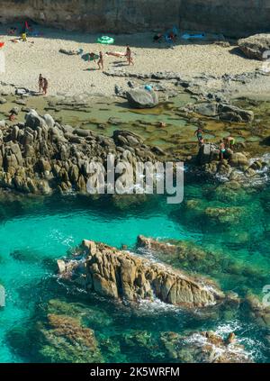 Luftaufnahme von Formicoli Strand und Meer. Costa degli Dei, Santa Domenica di Ricadi und Capo Vaticano. Kalabrien. Italien Stockfoto