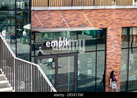 DANZIG, POLEN - 30. JULI 2022: Empik-Geschäft, das Bücher, Presse und Medienprodukte in Polen verkauft Stockfoto