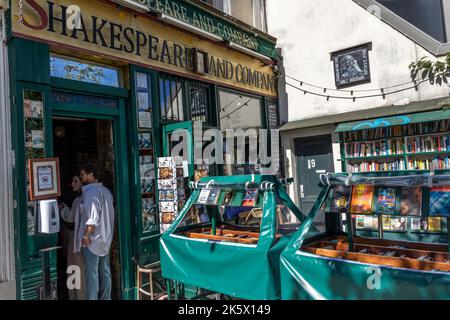 Shakespeare and Company, eine englischsprachige Buchhandlung im Zentrum von Paris Stockfoto