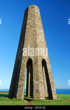 The Daymark, ein achteckiges Leuchtfeuer in der Nähe von Dartmouth, Devon, England, Vereinigtes Königreich Stockfoto