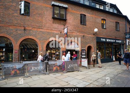 Eingang zum Jorvik Viking Center in Coppergate York Stockfoto