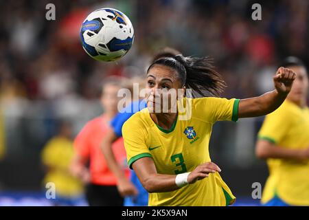 Genua, Italien. 10. Oktober 2022. Luigi Ferraris Stadium, Geova, Italien, 10.10.22 Kathellen (3 Brasile) während eines Freundschaftsspiel zwischen Italien und Brasilien im Luigi Ferraris Stadium in Genua, Italien Fußball (Cristiano Mazzi/SPP) Credit: SPP Sport Press Photo. /Alamy Live News Stockfoto