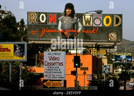 Ron Wood Solo-Album-Plakatwand auf dem Sunset Strip in Los Angeles, CA Stockfoto