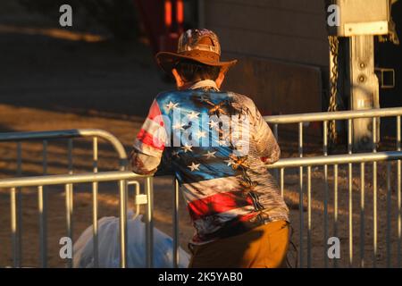 Mesa, Arizona, USA. 9. Oktober 2022. Make America Great Rally in Mesa, Arizona, mit dem Titel des ehemaligen Präsidenten Donald Trump. Trump setzte sich für die ersten Kandidaten des republikanischen Arizona-Amerika für die Zwischenwahlen ein. (Bild: © Christopher Brown/ZUMA Press Wire) Stockfoto