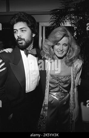 Richard Holland und Donna Mills Februar 1982 Quelle: Ralph Dominguez/MediaPunch Stockfoto