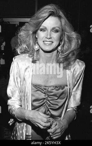 Donna Mills Februar 1982 Quelle: Ralph Dominguez/MediaPunch Stockfoto