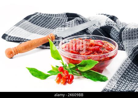 Ajvar - EIN roter Pfeffer Verbreitung traditionell in der hergestellt Balkan Stockfoto