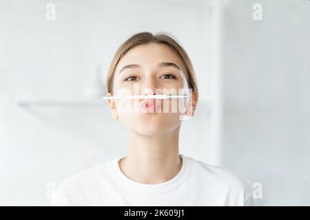 Make-up Schönheit Visage Anwendung Frau Pinsel Gesicht Stockfoto