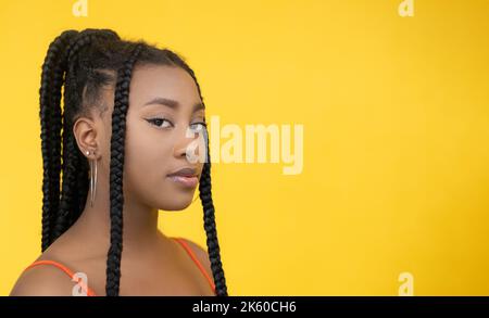 Frau rassische Toleranz ernste Frau Gesicht Stockfoto