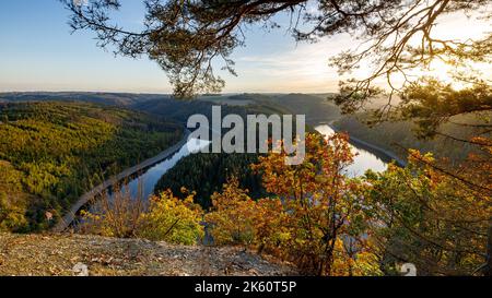 Die Saaleschleife in Thüringen Stockfoto