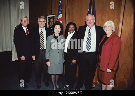 Verwaltung von Renten- und Wohlfahrtsleistungen - Verwaltung von Renten- und Wohlfahrtsleistungen Regionaldirektoren Treffen mit der Sekretärin Elaine Chao Stockfoto