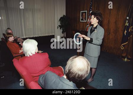 Verwaltung von Renten- und Wohlfahrtsleistungen - Verwaltung von Renten- und Wohlfahrtsleistungen Regionaldirektoren Treffen mit der Sekretärin Elaine Chao Stockfoto