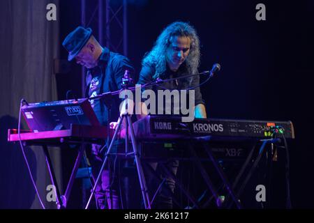 Oktober 10. 2022. Zagreb, Lisinski Concert Hall - der Auftritt der italienischen Coverband Pink Floyd History, mit einer spektakulären Lichtshow Stockfoto