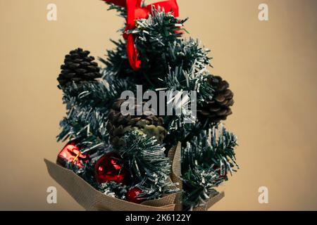 Dekoration speziell für die Weihnachtszeit, in der Sie Elemente im Baum oder in der Girlande zu finden Stockfoto
