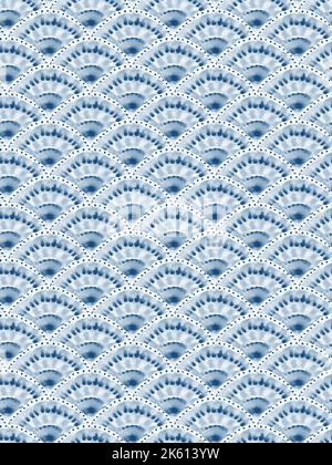 Nahtlos handgemaltes Muschelmuster in Aquarell, abstraktes Fischschuppenmuster, ornamentales Muschelmuster in Textil Stockfoto