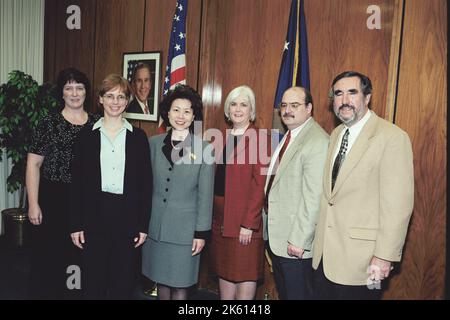 Verwaltung von Renten- und Wohlfahrtsleistungen - Verwaltung von Renten- und Wohlfahrtsleistungen Regionaldirektoren Treffen mit der Sekretärin Elaine Chao Stockfoto