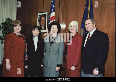 Verwaltung von Renten- und Wohlfahrtsleistungen - Verwaltung von Renten- und Wohlfahrtsleistungen Regionaldirektoren Treffen mit der Sekretärin Elaine Chao Stockfoto