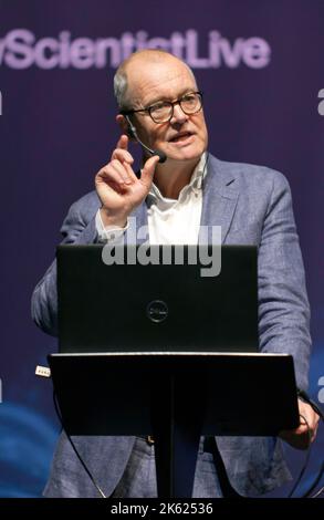 Sir Patrick Vallance diskutiert auf der New Scientist Live 2022, warum Wissenschaft in der Regierung wichtig ist Stockfoto