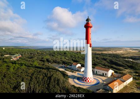 Luftaufnahme des Leuchtturms La Coubre in Charente Maritime, Frankreich Stockfoto