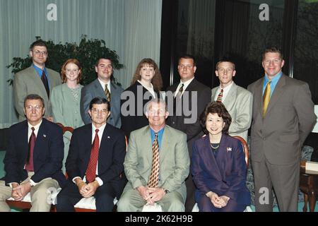 Büro des Sekretärs - Sekretärin Elaine Chao mit Murray State Occupational Safety and Health Administration (OSHA) Studenten Stockfoto