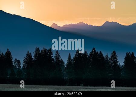 Dawn, Hughes Range, Rocky Mountains, Kootenay Valley, British Columbia, Kanada Stockfoto