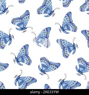 Nahtloses Frühlingsmuster mit Aquarell-Schmetterlingen. Vintage Tapete mit Blumen in blauen Farben. Stockfoto