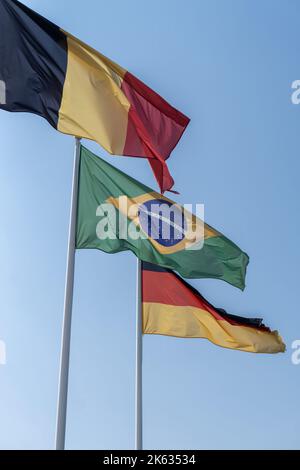 Brasilien, Deutschland und Belgien winken die Flagge. Stockfoto