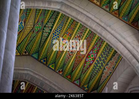 Detail von der Decke der Kathedrale von Almudena, Madrid, Spanien Stockfoto