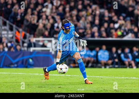 Kopenhagen, Dänemark. 11. Oktober 2022. Torwart Kamil Grabara (1) vom FC Kopenhagen beim UEFA Champions League-Spiel zwischen dem FC Kopenhagen und Manchester City im Park in Kopenhagen. (Foto: Gonzales Photo/Alamy Live News Stockfoto