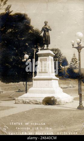 Statue von Miguel Hidalgo y Costilla (1753-1811) - ein spanischer katholischer Priester, ein Anführer des mexikanischen Unabhängigkeitskrieges und als Vater der Nation anerkannt. Am 16. September 1910 wurde sie von Gouverneur Celso Vega, Chief Executive des North District des Bundesgebiets Baja California in Ensenada, BC, Mexiko, enthüllt. Stockfoto