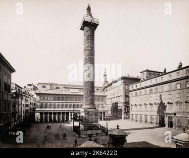 Vintage späten 19. Jahrhundert Fotografie - die Säule von Marcus Aurelius ist eine römische Siegeskolonne auf der Piazza Colonna, Rom, Italien Stockfoto