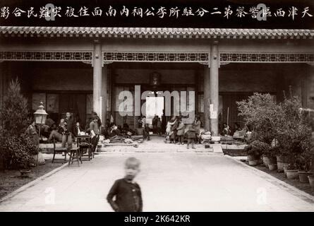 Riesige Flut Sümpfe chinesische Stadt - gedacht, um 1917, Peking (Tianjin). Starke Überschwemmungen ist bekannt stattgefunden zu haben, die das ganze Jahr überschwemmen die meisten der Stadt und verursacht sowohl ein Flüchtlingsproblem und weit verbreiteten Krankheiten. Stockfoto