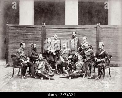 Vintage 19. Jahrhundert Fotografie - Britische Armee in Indien - Offiziere des Royal Horse Artillery Regiment, Peshawar, 1866 Stockfoto