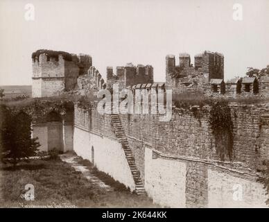 Vintage 19. Jahrhundert Fotografie - Festung der sieben Türme (Yedikule), Istanbul, Türkei Stockfoto