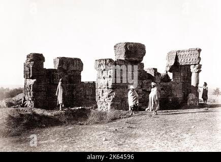 Vintage 19. Jahrhundert Foto: Ruinen, gedacht, um die Awantipura Ruinen in Pahalgam, Jammu ans Kashmir, Indien zu sein. Stockfoto