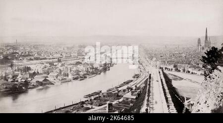 Vintage-Foto aus dem 19. Jahrhundert: Stadt Rouen von der anderen Seite der seine. Stockfoto