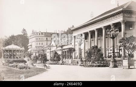 19.. Jahrhundert Vintage-Foto: Das Kurhaus ist ein Kurort, Kasino und Konferenzkomplex in Baden-Baden, Deutschland Stockfoto