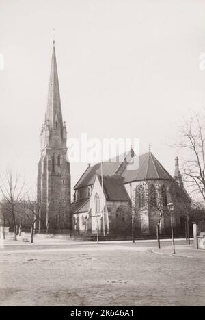 Oldtimer-Foto aus dem 19. Jahrhundert: Die Allerheiligen-Kirche war eine anglikanische Kirche auf Wiener StraÃƒÂŸe in Dresden. Es war in der frühen englischen Zeit der neogotischen Architektur. Die Kirche brannte bei den Bombenanschlägen vom 13. Und 14. Februar 1945 in Dresden nieder. Stockfoto