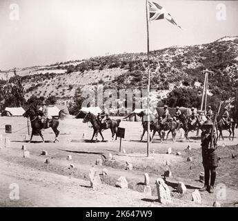 1943 Syrien - Trans-Jordan oder Trans-Jordanian Frontier Force TJFF Armeeregimentfoto eines britischen Armeeanwärters, der während des Zweiten Weltkriegs in Ostafrika und dem Nahen Osten stationiert war Stockfoto