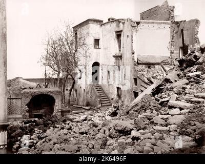 19th Jahrhundert Vintage-Fotografie, Italien - Erdbebenruinen, San Sebastiano. Stockfoto