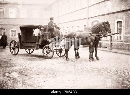 19 Vintage Foto Russland - Russische Kutsche, Omnibus, Moskau Stockfoto