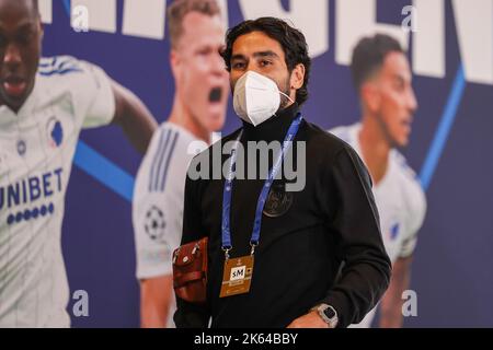 Kopenhagen, Dänemark. 11. Oktober 2022. Ilkay Gundogan kommt vor dem UEFA Champions League-Spiel zwischen dem FC Kopenhagen und Manchester City in Parken in Kopenhagen im Stadion an. (Foto: Gonzales Photo/Alamy Live News Stockfoto