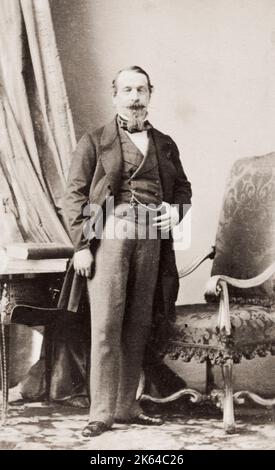 Klassisches Foto aus dem 19. Jahrhundert: Kaiser Napoleon III., 1858 fotografiert. Napoleon III. (Charles-Louis Napoleon Bonaparte; 20. April 1808 - 9. Januar 1873), der Neffe Napoleons I., war von 1848 bis 1852 der erste Präsident Frankreichs und von 1852 bis 1870 der letzte französische Monarch. Stockfoto