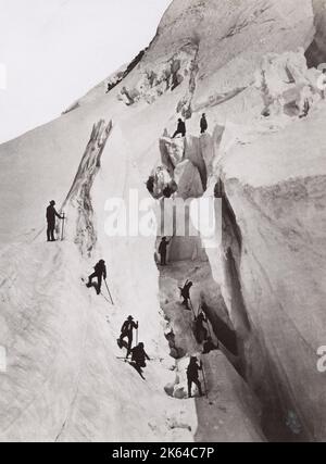 Ende 19th Jahrhundert Foto - Klettern die Alpen, Kletterer umzogen. Stockfoto