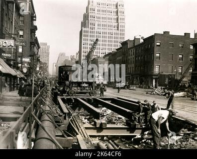 Im frühen 20. Jahrhundert vintage Pressefoto - Bau der U-Bahn entlang der 8th Avenue, New York Stockfoto